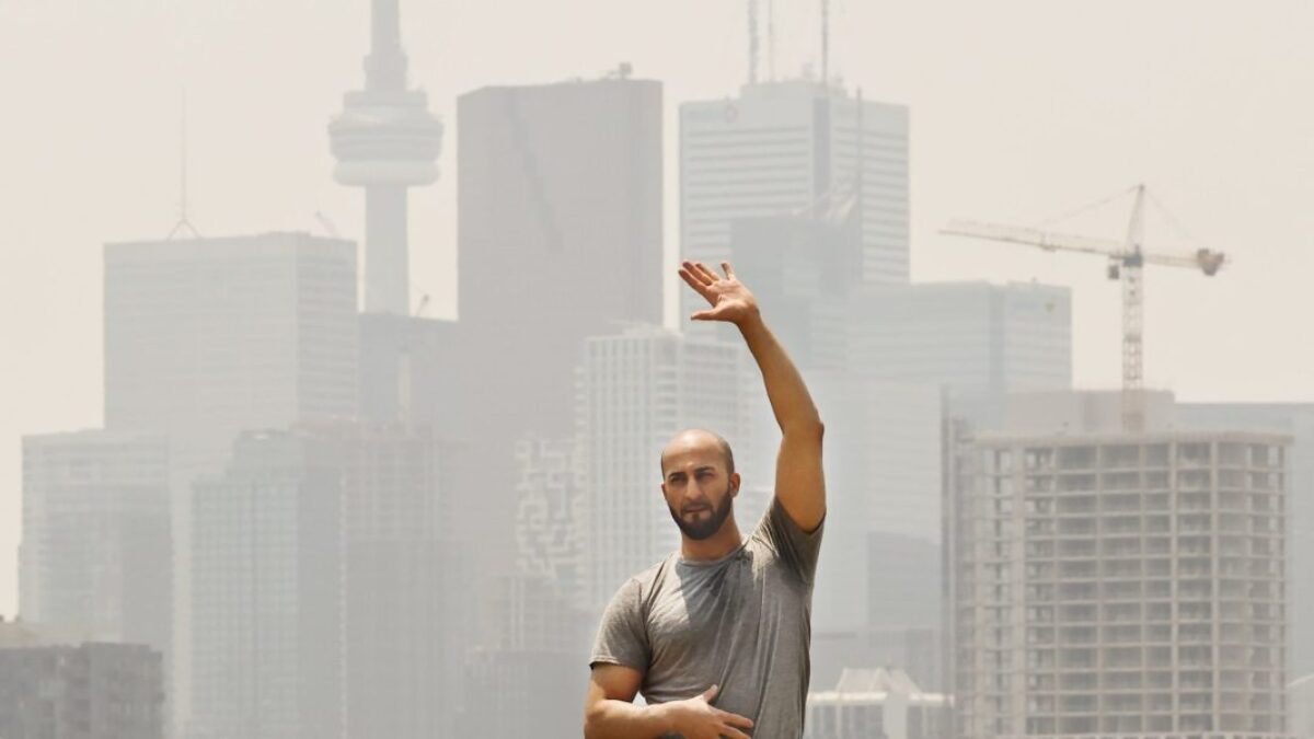 Vzduch v Hornom Stredozápade je taký hustý, že „ak máte peknú bravčovú panenku, ktorú môžete zavesiť na strom, zmení sa na šunku“.