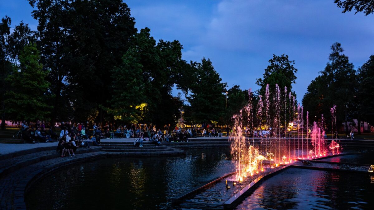 Mesto Košice: Conrad šou roztancovala fontánu aj park