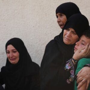 Izrael plánuje presunúť obyvateľov Gazy do uzavretej pohraničnej zóny