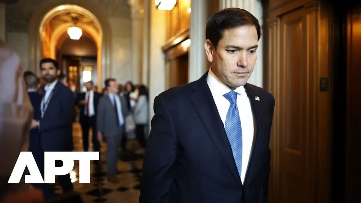 Rubio sa spája s malajzijským ministrom zahraničných vecí na slávnostnom podpise memoranda v Kuala Lumpur