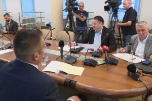 Parlamentný Výbor pre verejnú správu a regionálny rozvoj