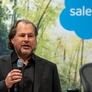 Marc Benioff hovorí, že umelá inteligencia radikálne mení Salesforce.