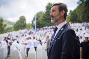Minister J. Blanár v Srebrenici – Ministar J. Blanár u Srebrenici (11.7.20...