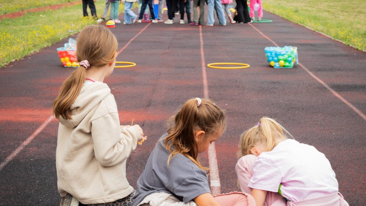 Aj tento týždeň bol pracovne bohatý. Aj tento týždeň bol pracovne bohatý.
