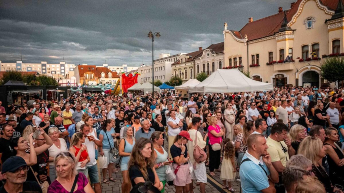 Hrdá na svoje mesto.