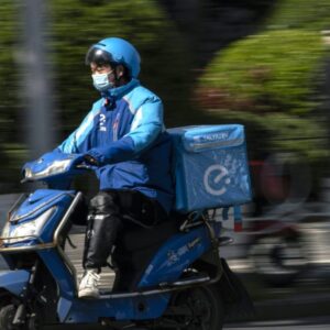 Alibaba riskuje prehĺbenie poklesu o 100 miliárd dolárov, keď sa vyostruje boj o...