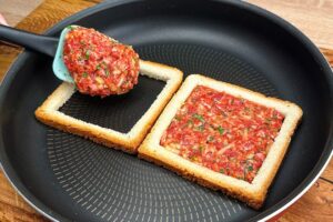 Rýchle a chutné jedlo z mäsa a chleba