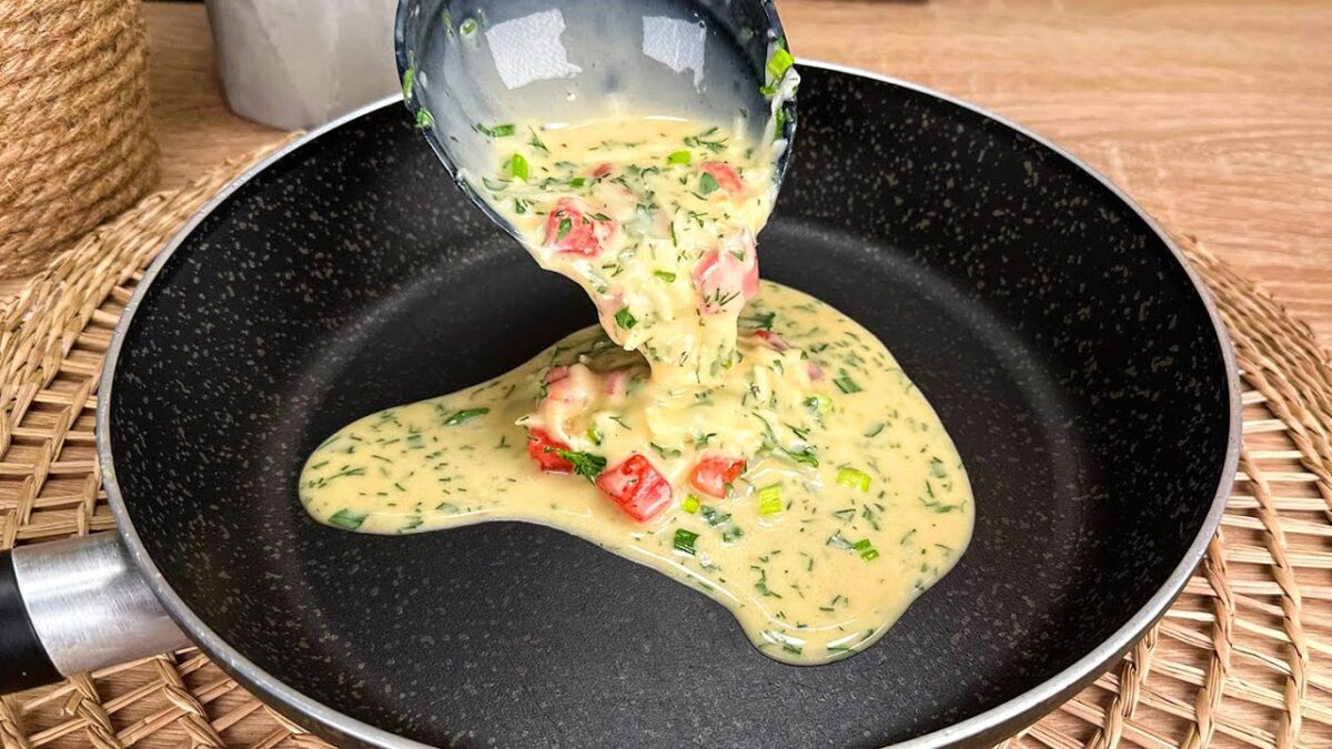 Výborné raňajky za 10 minút: vajcia opečené so zeleninou!