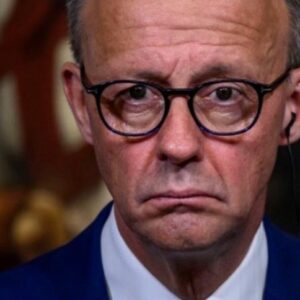 Kancelár Friedrich Merz sa prepadá v prieskumoch verejnej mienky