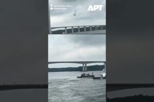 Malajzijská policajná helikoptéra havarovala pri Sungai Pulai počas námorného cv...