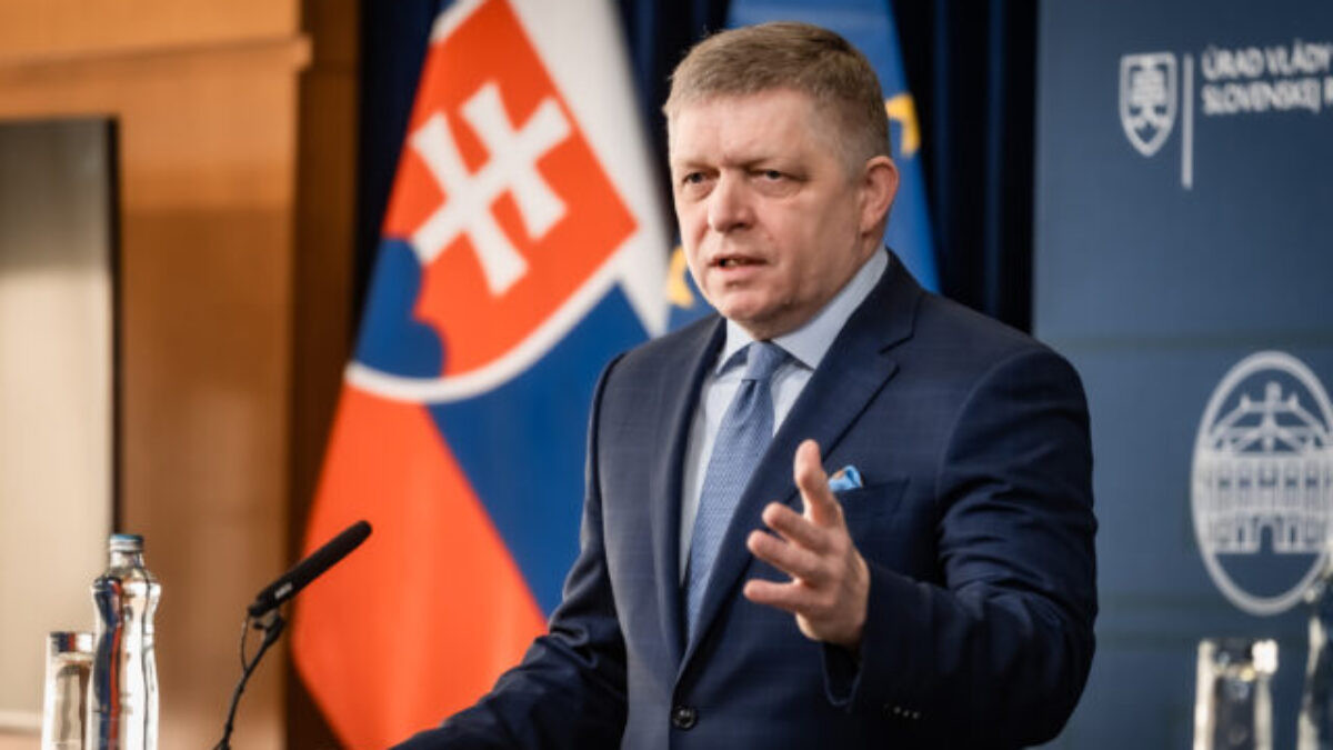 Tlačovky Žilinku a Remetu tesne po sebe neboli náhodou, Fico za nimi vidí podporu opozície