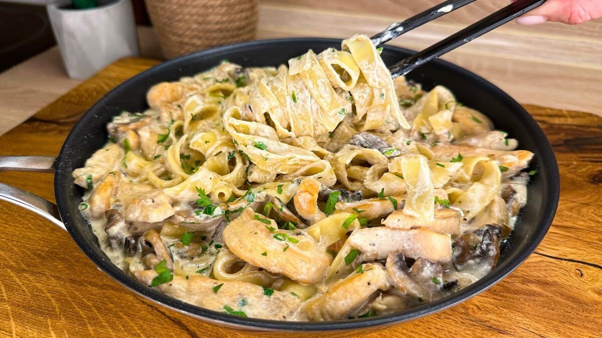 1752142104_maxresdefault.jpg Vynikajúce cestoviny s kuracím mäsom, ktoré si rodina želá každý deň.