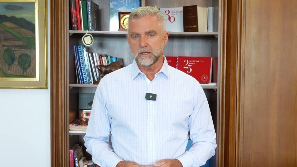 T. GAŠPAR: EŠTE CHVÍĽU A MÉDIÁ ZORGANIZUJÚ CINTULOVI ZBIERKU A ODHALIA MU PAMÄTNÚ TABUĽU