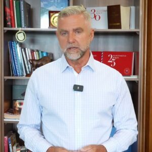 T. GAŠPAR: EŠTE CHVÍĽU A MÉDIÁ ZORGANIZUJÚ CINTULOVI ZBIERKU A ODHALIA MU PAMÄTN...