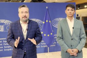 GENERÁLNY RIADITEĽ VW WOLFRAM KIRCHERT TO DAL NA TYPICKÉHO PROGRESÍVCA!