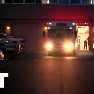 Väzenské auto opúšťa súd po odsúdení Erin Pattersonovej za vraždu s hubami