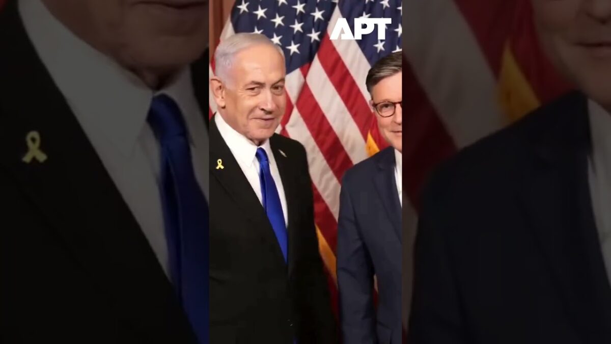 Mluvčí Mike Johnson a Netanjahu viedli vyjednávania o prímerí v Gaze a mieri v regióne