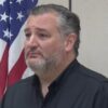 Ted Cruz hovorí, že pred týždňom vyzdvihol svoju dcéru z tábora v texaskej oblas...