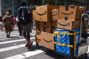 Tento rok je Amazon Prime Day najviac nepredvídateľný vôbec kvôli clám a umelej ...