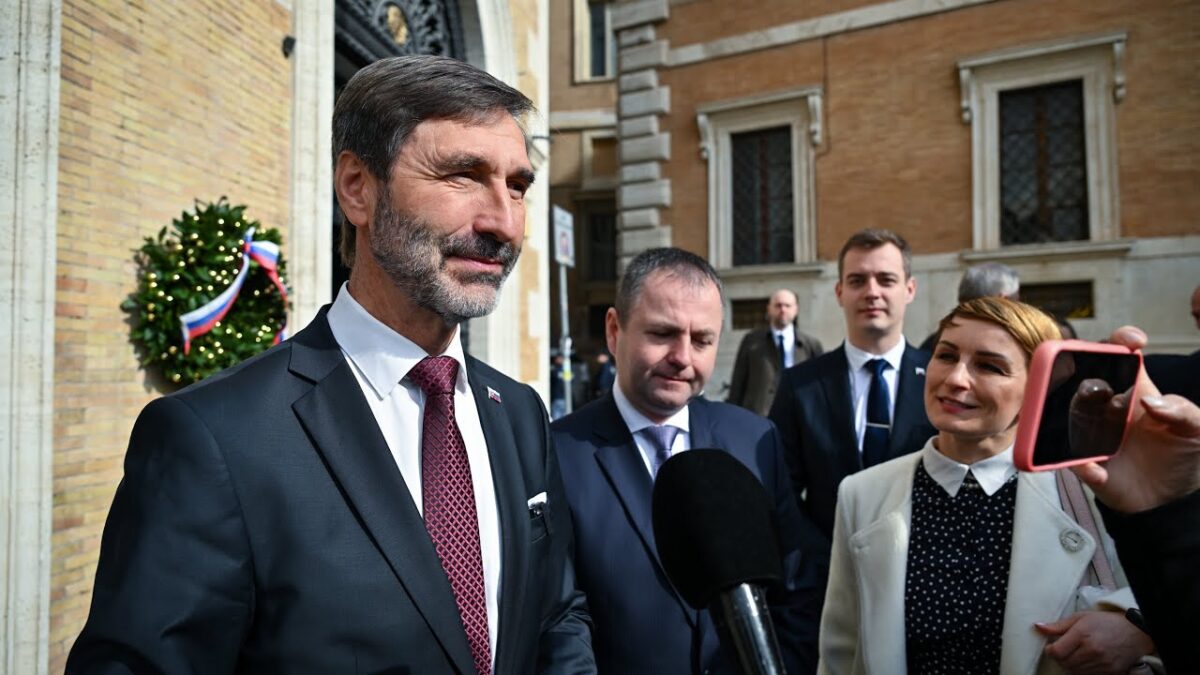 Tlačový brífing ministra J. Blanára a predsedu zahraničného výboru NR SR Mariána Kéryho v Ríme