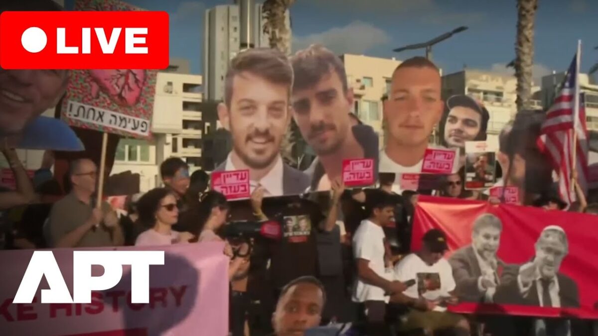 Príbuzní rukojemníkov protestovali pred americkou veľvyslanectvom počas Netanjahuovej návštevy Washingtonu