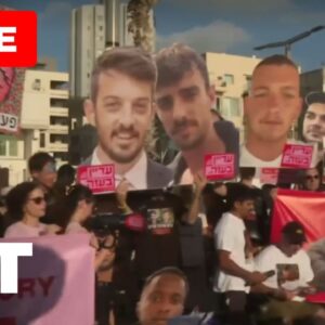 Príbuzní rukojemníkov protestovali pred americkou veľvyslanectvom počas Netanjah...