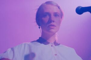 Kate NV nový koncertný album smúti nad turné, ktoré sa nikdy neuskutočnilo.