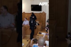 Cintula obvinený z pokusu o atentát na premiéra Fica pred súdom za zvýšených bez...