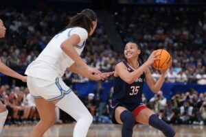 WNBA Draft 2026: Najlepšie miesta pre hviezdy NCAA Lauren Bettsovú, Azzi Fuddovú...