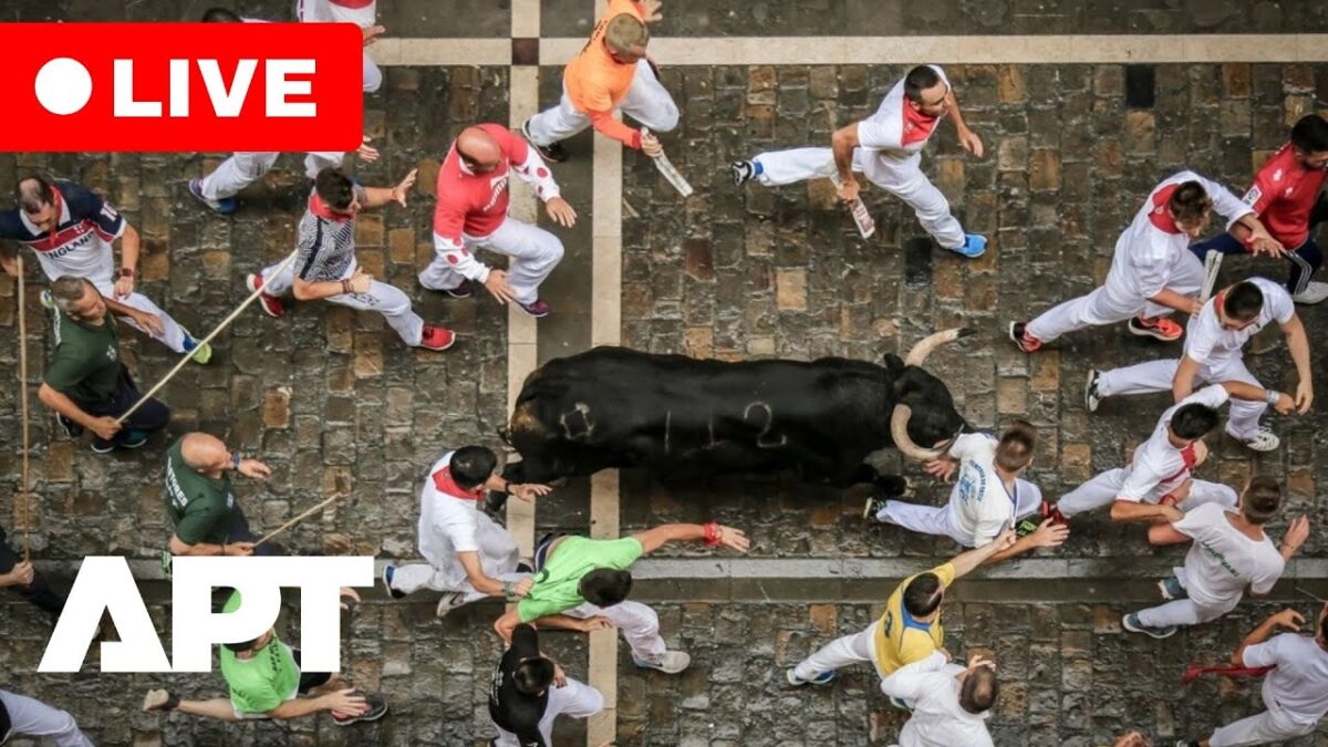 Prvý beh s býkmi v roku 2025 začal v Pamplone: Sviatok San Fermín opäť ožil