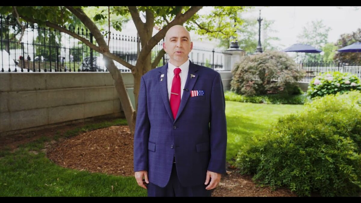 Národné združenie domových staviteľov (NAHB) podporuje zákon Jeden veľký krásny návrh