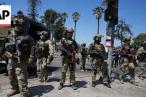 Vojaci a federálni agenti krátko zasiahli v MacArthur Park v Los Angeles