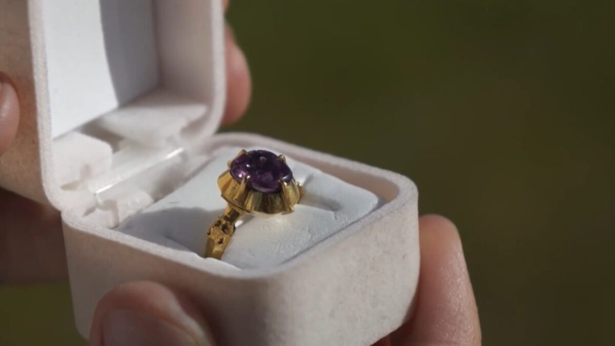 Prsteň z Pustého hradu má vyše 700 rokov.