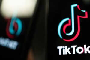 TikTok vyvíja novú aplikáciu, aby sa vyhol zákazu v USA.