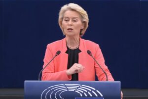 1751910742_maxresdefault.jpg Von der Leyenová sa bráni: „Toto je postup extrémistov – nedovolíme, aby zvíťazi...