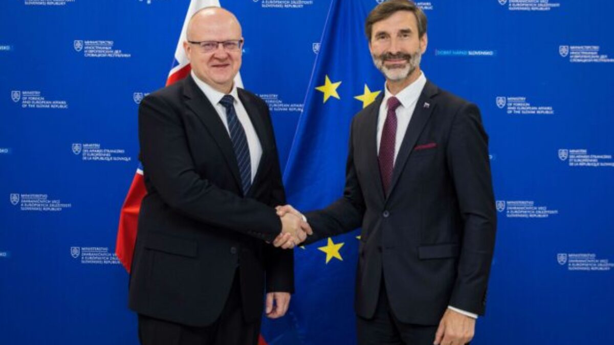 Konzulát v Užhorode pomáha slovenským firmám uplatniť sa pri obnove Ukrajiny, povedie ho Henrich Sasai