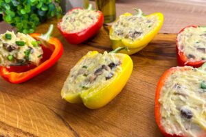 Keď už všetky recepty nudia, skúste vynikajúce plnené papriky!