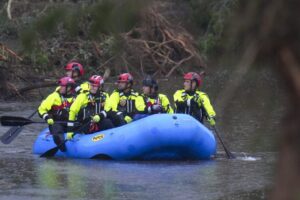 Počet obetí bleskových záplav v Texase presiahol 80.
