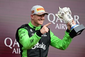 F1 novinky: Prvý pódium v kariére Nico Hülkenberga získava uznanie v celom paddo...