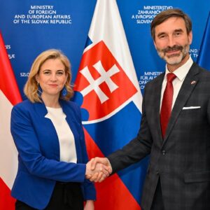 Tlačová konferencia ministra a ministerky zahraničných vecí Slovenska a Rakúska