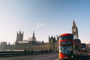 aron-van-de-pol-tZDtyUrYrFU-unsplash.jpg Britská ministerka pomenovala dve najväčšie hrozby pre krajinu ako klimatické zm...