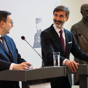 1751778420_maxresdefault.jpg Tlačová konferencia šéfov diplomacií Slovenska a Česka v rámci podujatia Fórum T...