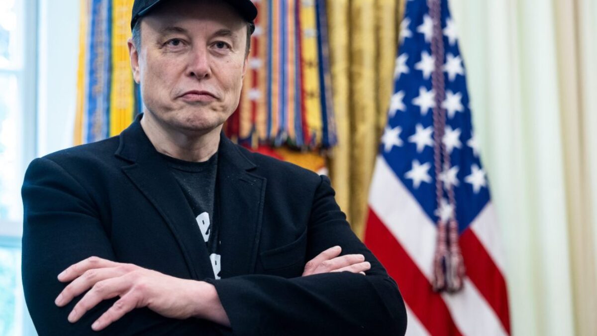 Musk zakladá stranu America Party po obnovení prudkej hádky s Trumpom.