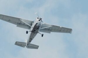 V Rakúsku sa zrútilo malé lietadlo.