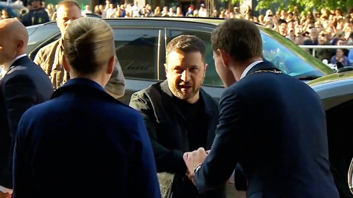 Stojáková ovácia pre Zelenského – kráľ Frederik X. a kráľovná Mary usporiadali kráľovské prijatie v Dánsku