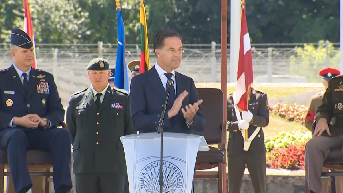 Od stíhačiek po delostrelectvo: Šéf NATO Rutte ocenil Cavoliho nečakaný vzostup na vrchného veliteľa