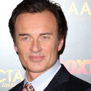 Zomrel známy austrálsky herec Julian McMahon