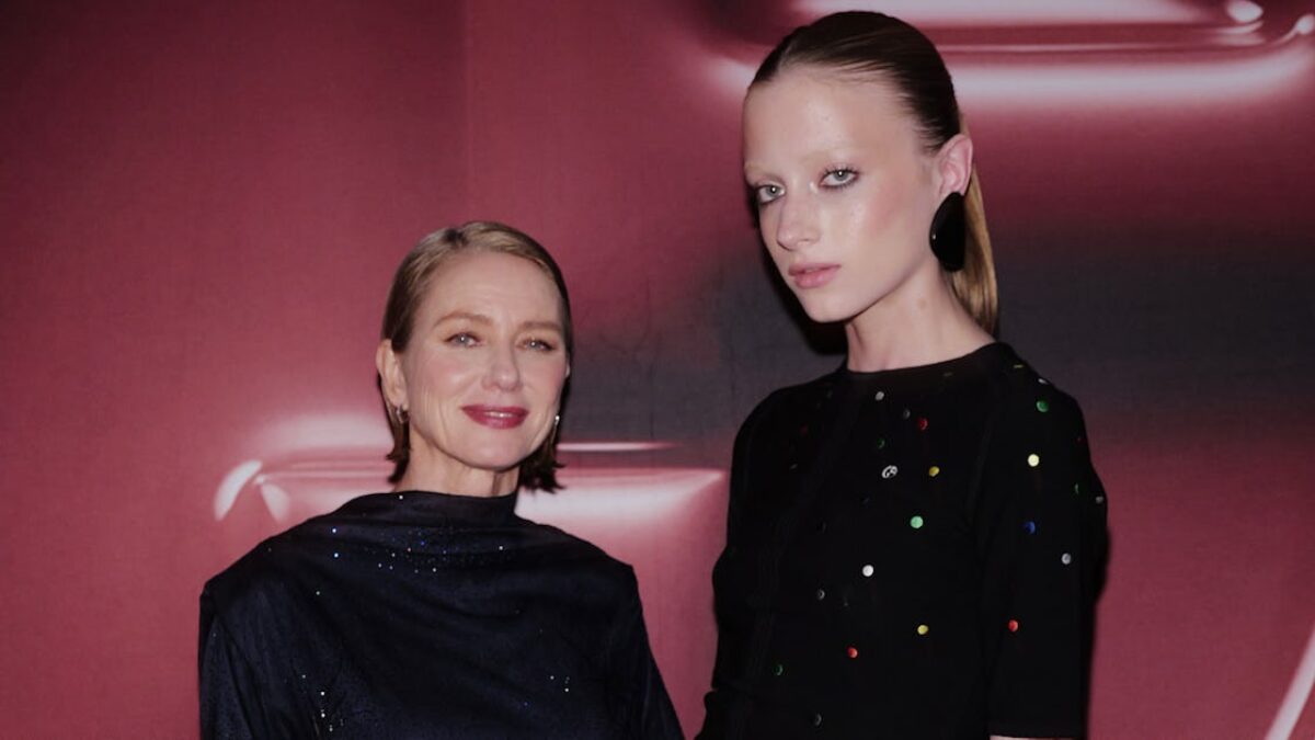 Kai Schreiber a Naomi Watts – šaty mama a dcéra