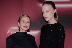 Kai Schreiber a Naomi Watts – šaty mama a dcéra