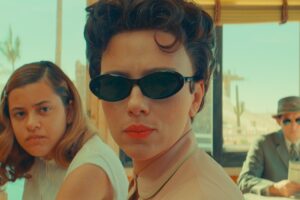 Pred Jurassic World Rebirth vynikali Scarlett Johansson a Rupert Friend v jednom...